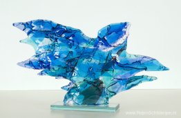 Blue Bird - glasfusiekunst - abstracte glazen sculptuur Blue Bird - glasfusiekunst - abstracte glazen sculptuur