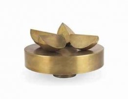 Bol in 4 stuks op een cilindervormig bakje Bol in 4 stuks op een cilindervormig bakje