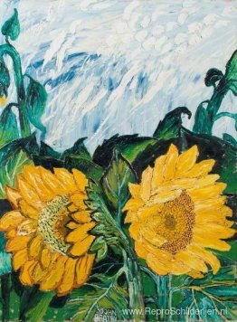 Zonnebloemen en zonovergoten hemel in de zomer Zonnebloemen en zonovergoten hemel in de zomer