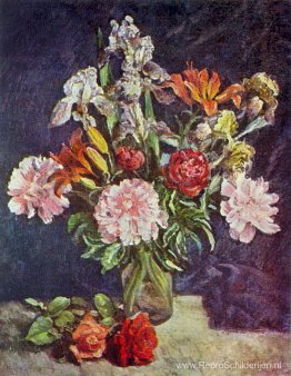 Boeket bloemen. Pioenrozen, irissen, lelies Boeket bloemen. Pioenrozen, irissen, lelies