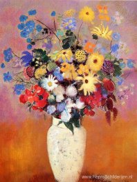 Witte vaas met bloemen