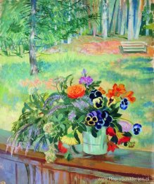 Een boeket bloemen op het balkon