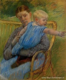 Mathilde houdt een baby vast die naar rechts reikt