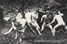 Studenten worstelen naakt Studenten worstelen naakt