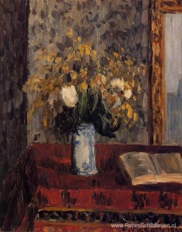 Vaas met bloemen, tulpen en granaten Vaas met bloemen, tulpen en granaten