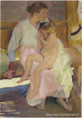 Moeder en dochter, strand van Valencia Moeder en dochter, strand van Valencia