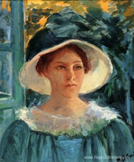 Jonge Vrouw In Het Groen Buiten In De Zon Jonge Vrouw In Het Groen Buiten In De Zon