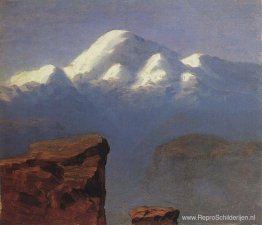 De top van de berg Elbrus in het zonlicht De top van de berg Elbrus in het zonlicht