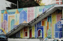 Azulejos (keramische tegels) paneel, Av. Infante Santo, Lissabon Azulejos (keramische tegels) paneel, Av. Infante Santo, Lissabon