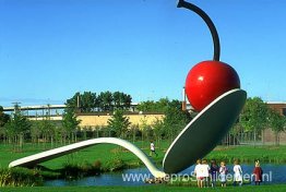 Spoonbridge en Cherry (samenwerking met van Bruggen) Spoonbridge en Cherry (samenwerking met van Bruggen)