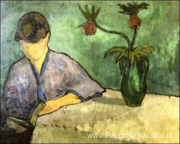 Jonge vrouw in kimono, aan het lezen Jonge vrouw in kimono, aan het lezen