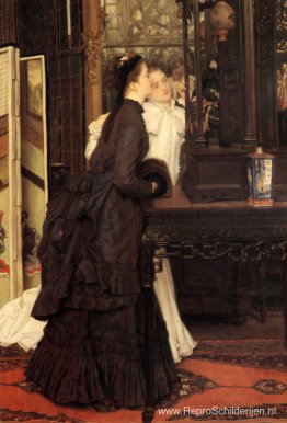 Jonge dames kijken naar Japanse voorwerpen Jonge dames kijken naar Japanse voorwerpen