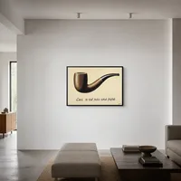 Het verraad van beelden (Dit is geen pijp) — Minimalistische galerie