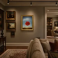 Meditatieve roos — Huis van kunstverzamelaar