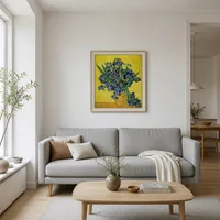 Stilleven met irissen — Scandinavisch huis