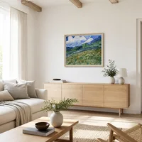 Korenveld met bergen op de achtergrond  — Scandinavisch huis