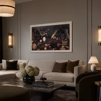 Stilleven met bloemen en fruit — Boutiquehotel