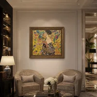 Dame met ventilator — Boutiquehotel