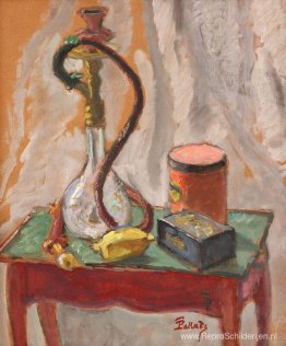 Stilleven met Hubble-Bubble en dozen Stilleven met Hubble-Bubble en dozen