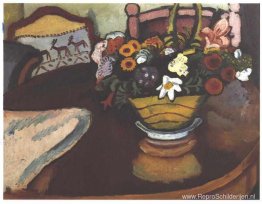 Stilleven met kussen met hertendecor en een boeket Stilleven met kussen met hertendecor en een boeket