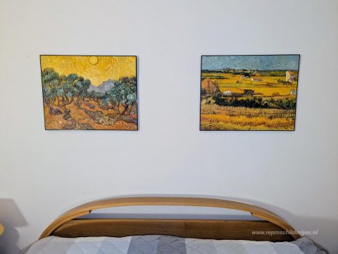 Oogst in La Crau, met Montmajour op de achtergrond – met de hand geschilderde reproductie, foto van het voltooide schilderij