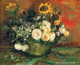 Stilleven met rozen en zonnebloemen Stilleven met rozen en zonnebloemen